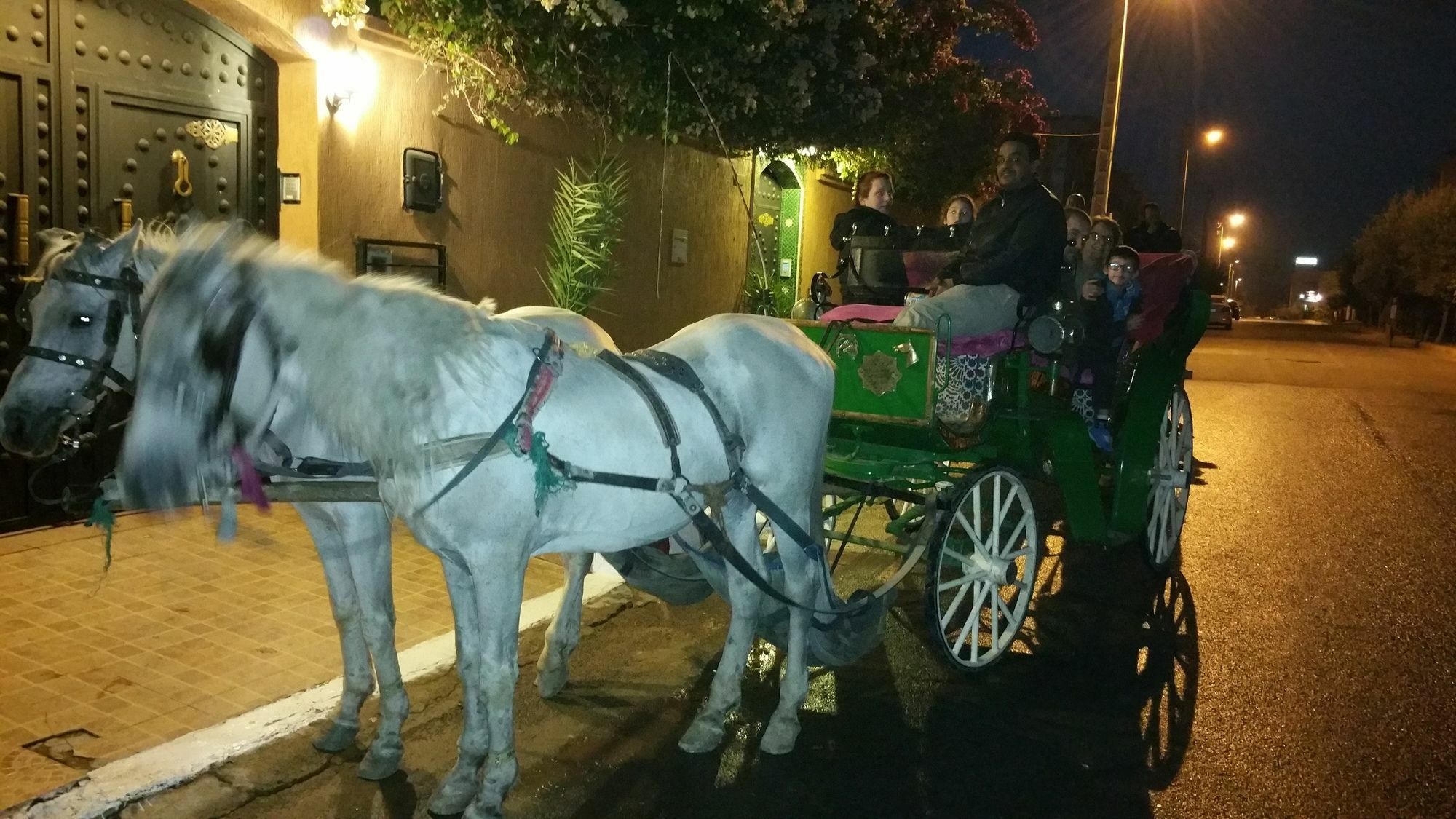 Dar Mezouar Aparthotel มาร์ราเกช ภายนอก รูปภาพ